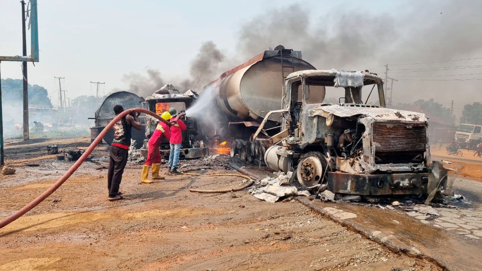 Shpërthen cisterna me benzinë në Nigeri, 70 të vdekur