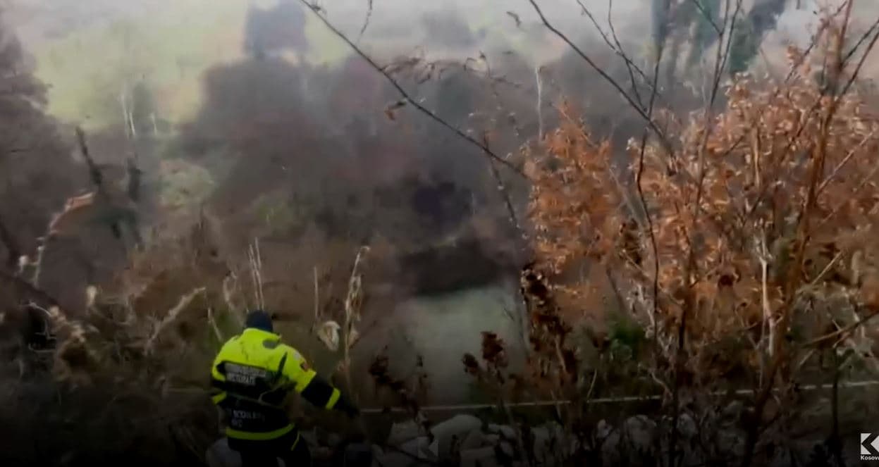 Vazhdojnë kërkimet për trupin e katërt të pa jetë nga aksidenti në Vardar (VIDEO)