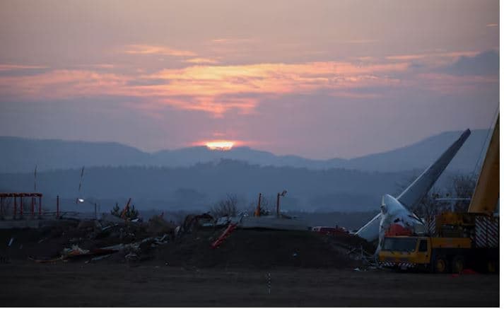 Koreja e Jugut planifikon të riparojë strukturat e aeroportit pas rrëzimit fatal të Jeju Air