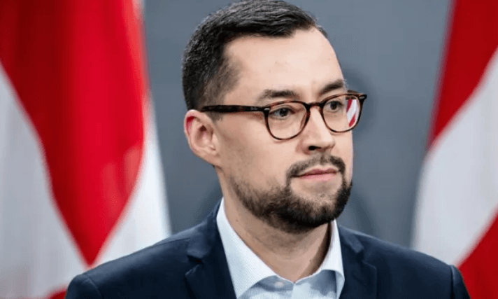 Grenlanda e gatshme të punojë me SHBA-në për mbrojtjen, thotë kryeministri i saj