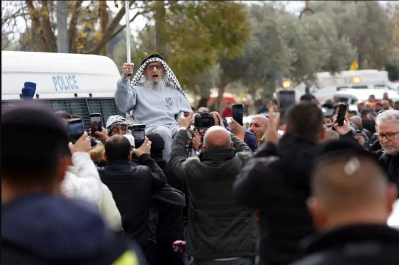 25 palestinezë të burgosur nga Izraeli u liruan, dërgohen në Bregun Perëndimor