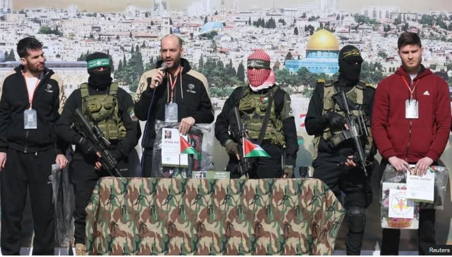 Pengjet izraelite dhe të burgosurit palestinezë u liruan në shkëmbimin e fundit të armëpushimit