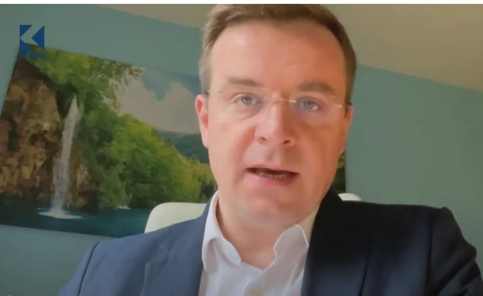 Dodik u arratis me helikopter? - flet avokati serb (VIDEO)