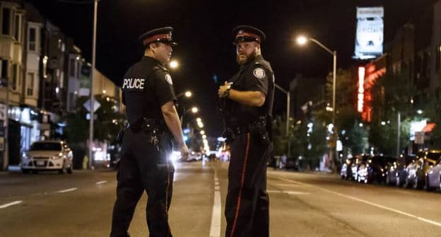 Sulm në Toronto, plagosen 12 persona