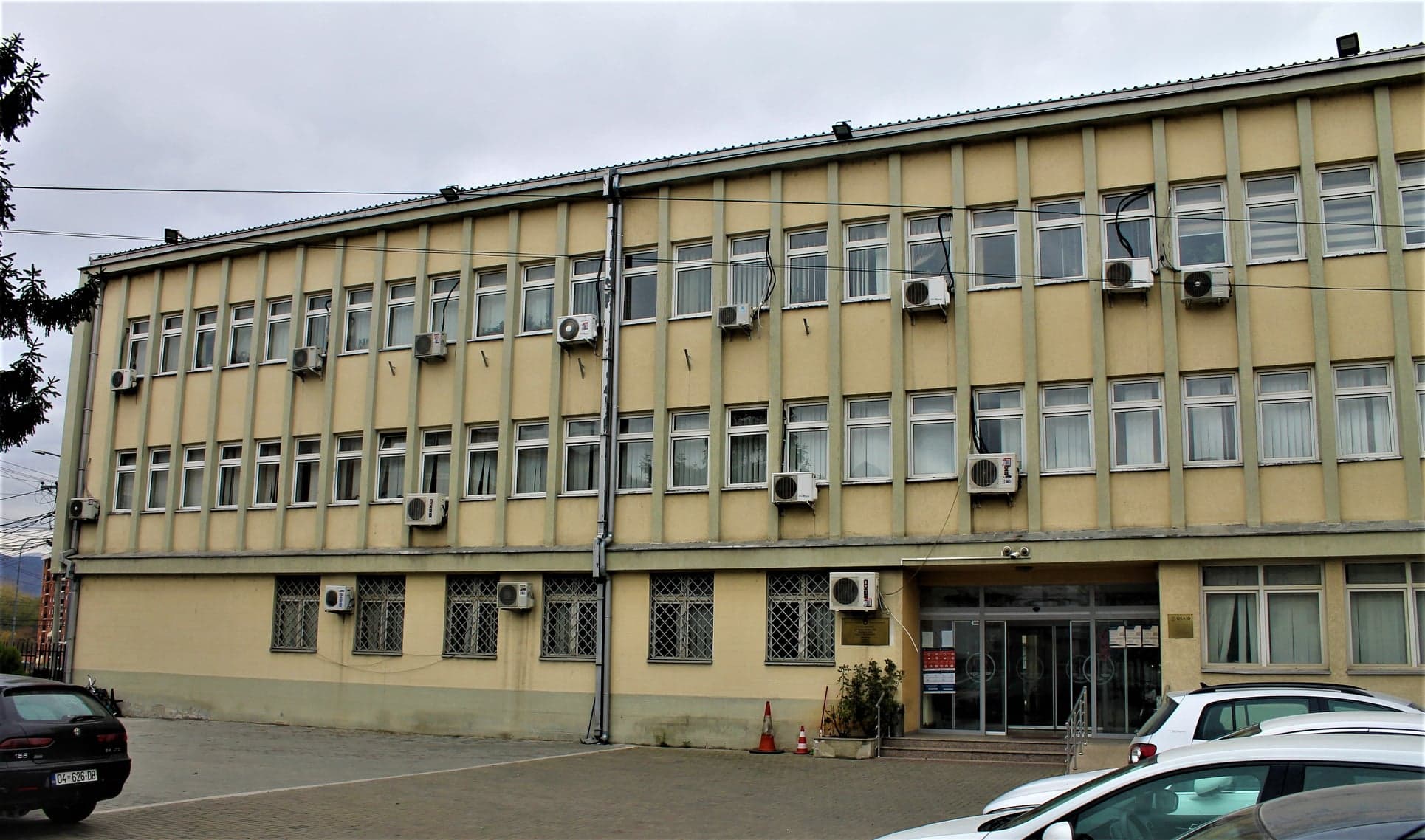 Ekskluzive: Ky është vendimi i plotë i gjykatës për të arrestuarit në skandalin milionësh në BKS