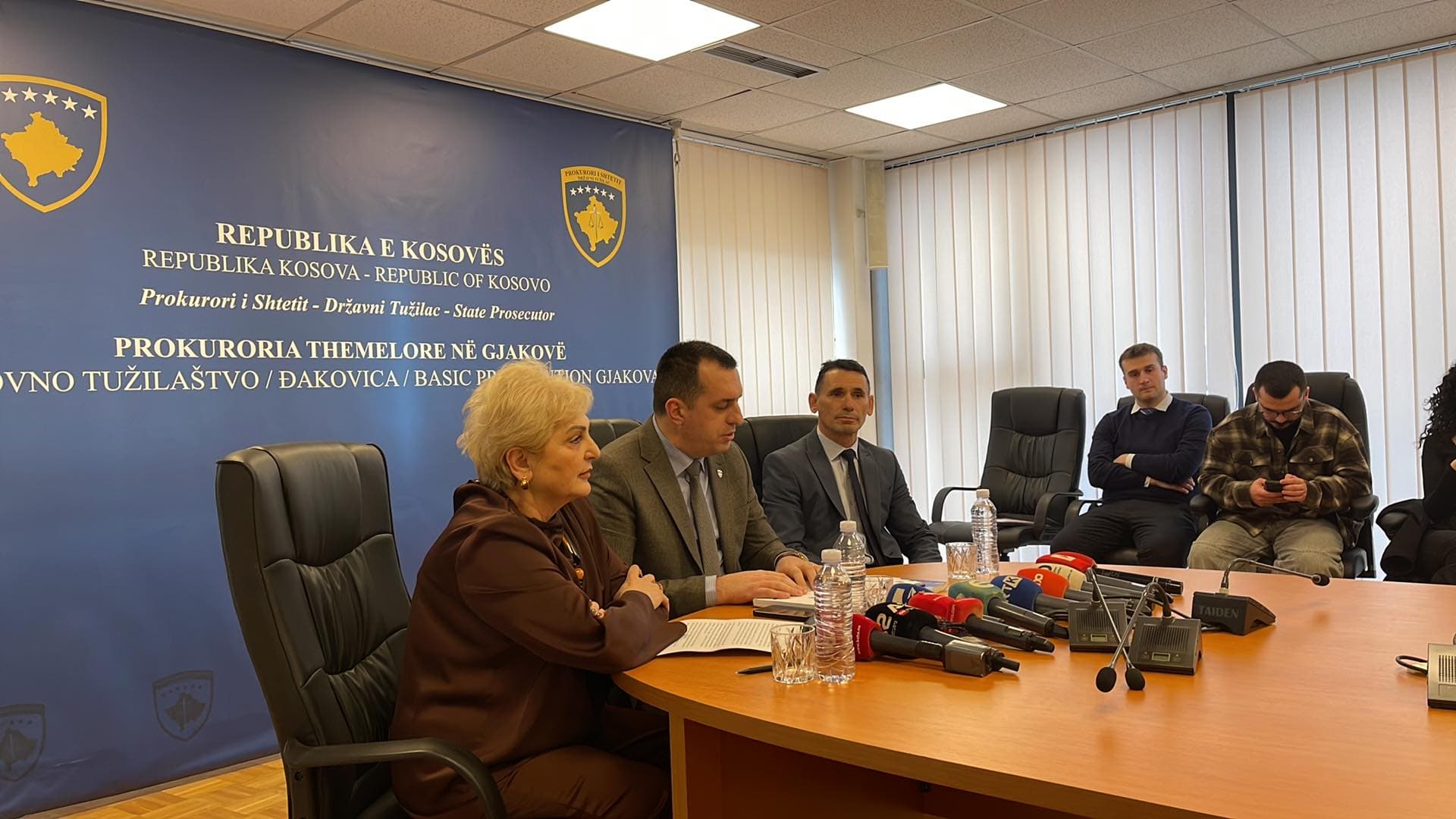 A u intervistuan edhe persona të afërt me zyrtarë të KQZ? Gashi i përgjigjet Klanit