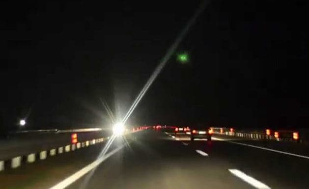 Digjet një furgon në autostradën "Ibrahim Rugova"