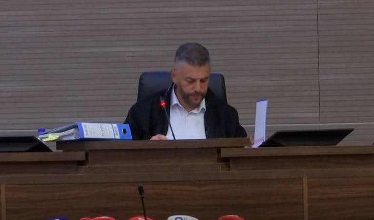 Sulmi terrorist të Banjskës i ‘ik’ kryegjyqtari, s’dihet i riu (VIDEO)