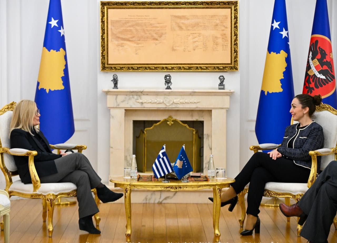Osmani takohet me ambasadoren greke, flasin për zhvillimet e fundit në Kosovë