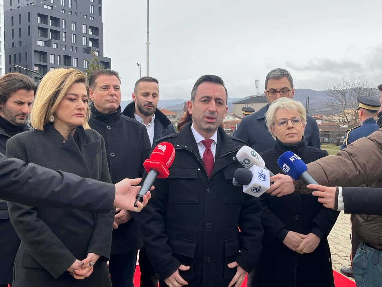 Homazhet, Basha: Rugova mbetet ndër figurat më të shquara të kombit shqiptar