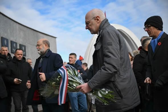 Guerot në Reçak për përvjetorin e masakrës: Franca lufton kundër pandëshkueshmërisë