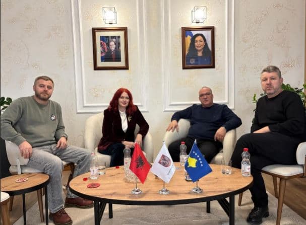 Përfaqësuesit e “Liria ka Emër” në Podujevë, mbështeten nga Bulliqi për marshin e 17 shkurtit