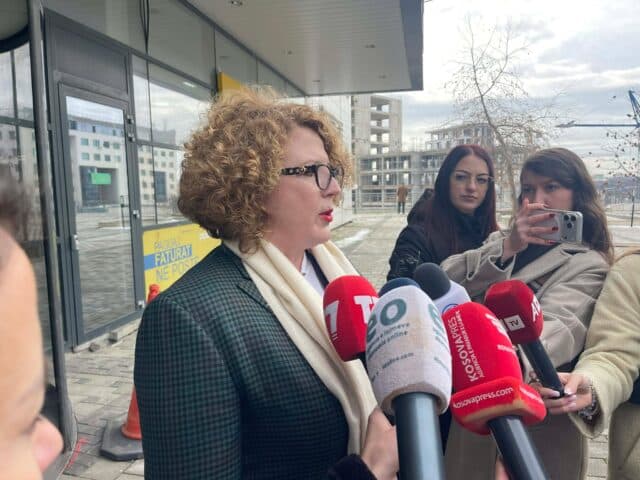 Hajdari pas seancës gjyqësore, thotë se është e pafajshme - akuzon sërish Prokurorinë