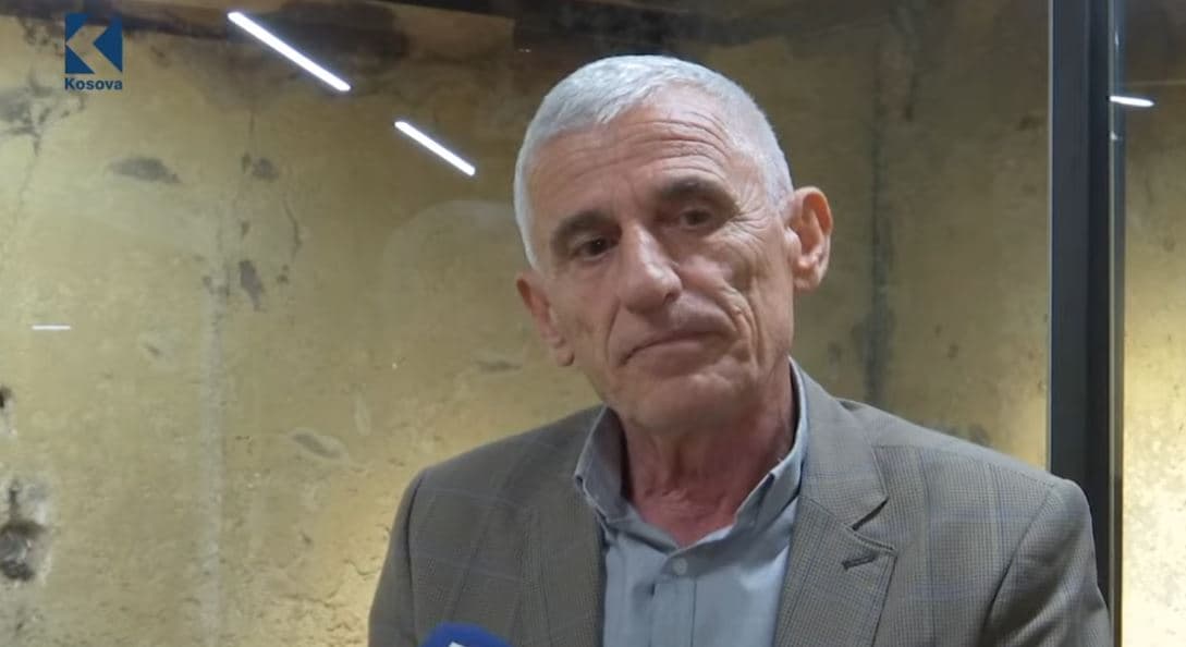 “Nuk e besova se ma vranë familjen, i kanë kallë” - Muqolli rrëfen për Masakrën e Poklekut (VIDEO)