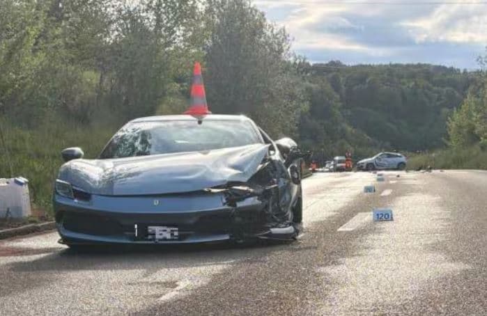 Ferrari del jashtë kontrollit, katër të lënduar në një aksident në Cyrih