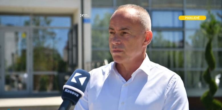 Ankesat për kanalizim, mbeturina e ndriçim në Podujevë, drejtori i Shërbimeve Publike përgjigjet (VIDEO)