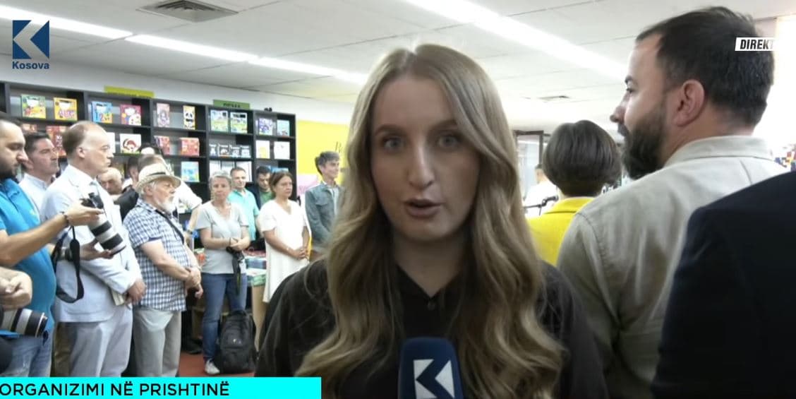 Panairi i 26-të i Librit “Prishtina 2026” hap dyert, mbi 60 botues dhe mijëra tituj në ekspozim (VIDEO)