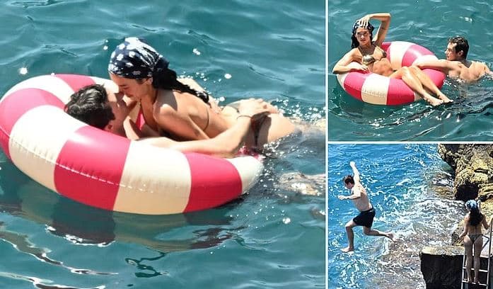 Dua Lipa dhe Callum Turner shijojnë pushimet romantike në Bregdetin Amalfi