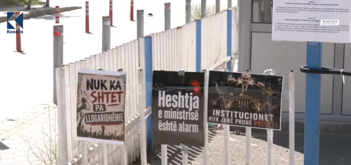 Policia deklarohet për protestuesin e shoqëruar pas aksionit te MPB-ja
