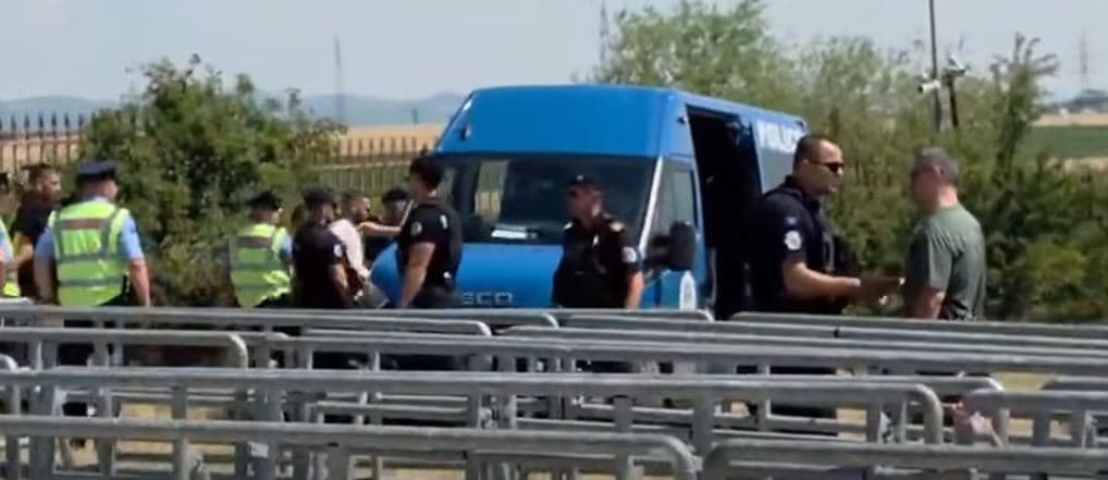 37 persona u shoqëruan në polici - Si u menaxhua situata për “Vidovdan”? (VIDEO)