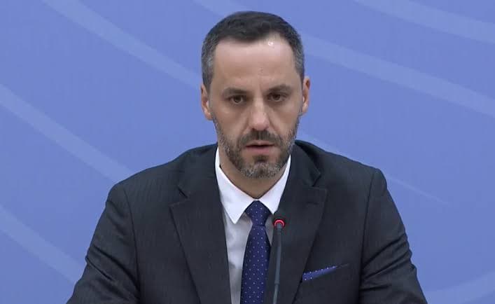 Ministri i Brendshëm i Shqipërisë: Mund të shpallen persona të tjerë “Non Grata”