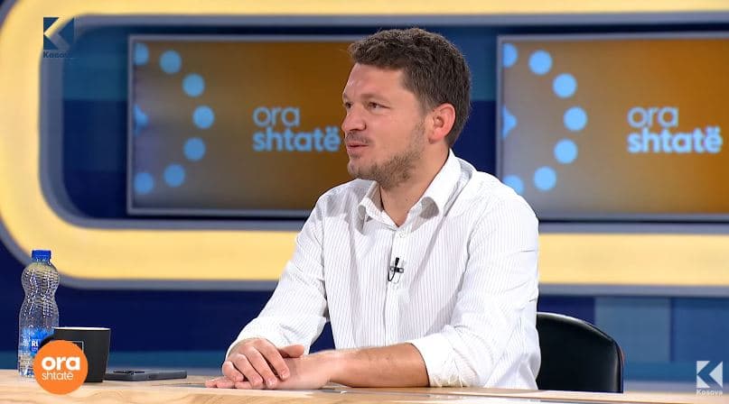 Regjistrimi online në shkollat e mesme të Prishtinës: Si funksionon platforma? (VIDEO)