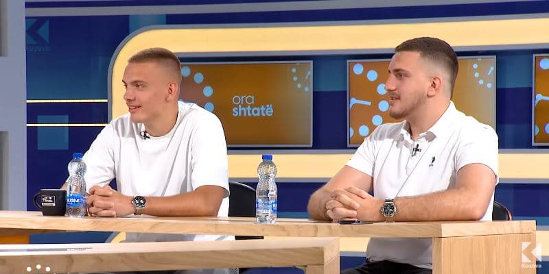 Të njohur për parashikimet e Kupës së Botës por ia “huqin” me to, flasin vëllezërit viral (VIDEO)