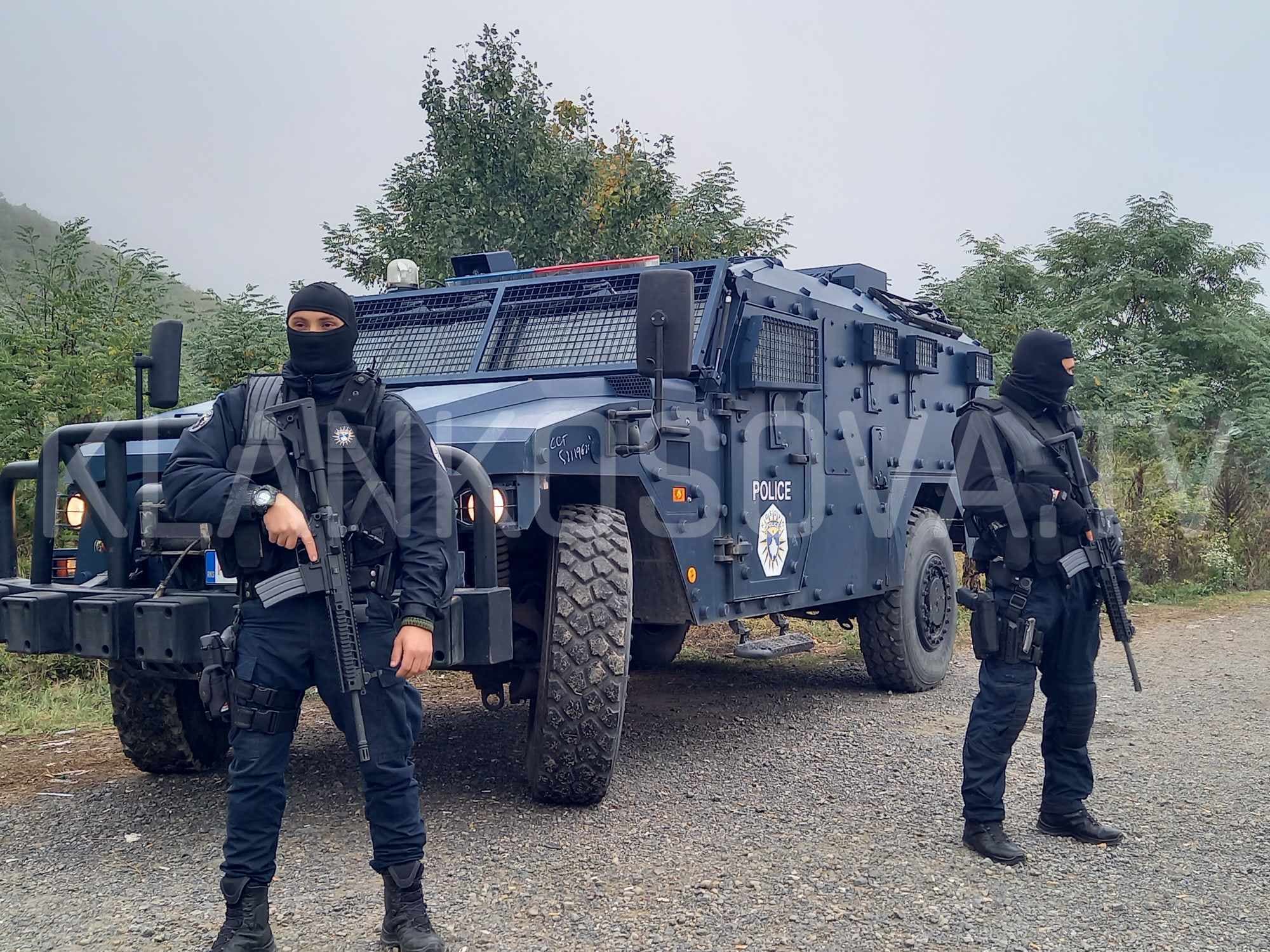 Dy të arrestuar në Zubin Potok nën dyshimin për krime lufte