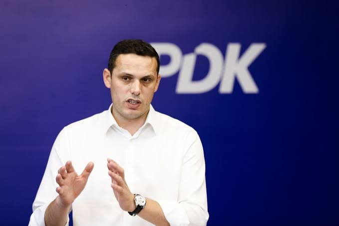 Nis mbledhja e kryesisë, Gruda i PDK-së jep detaje rreth ftesës së Kurtit