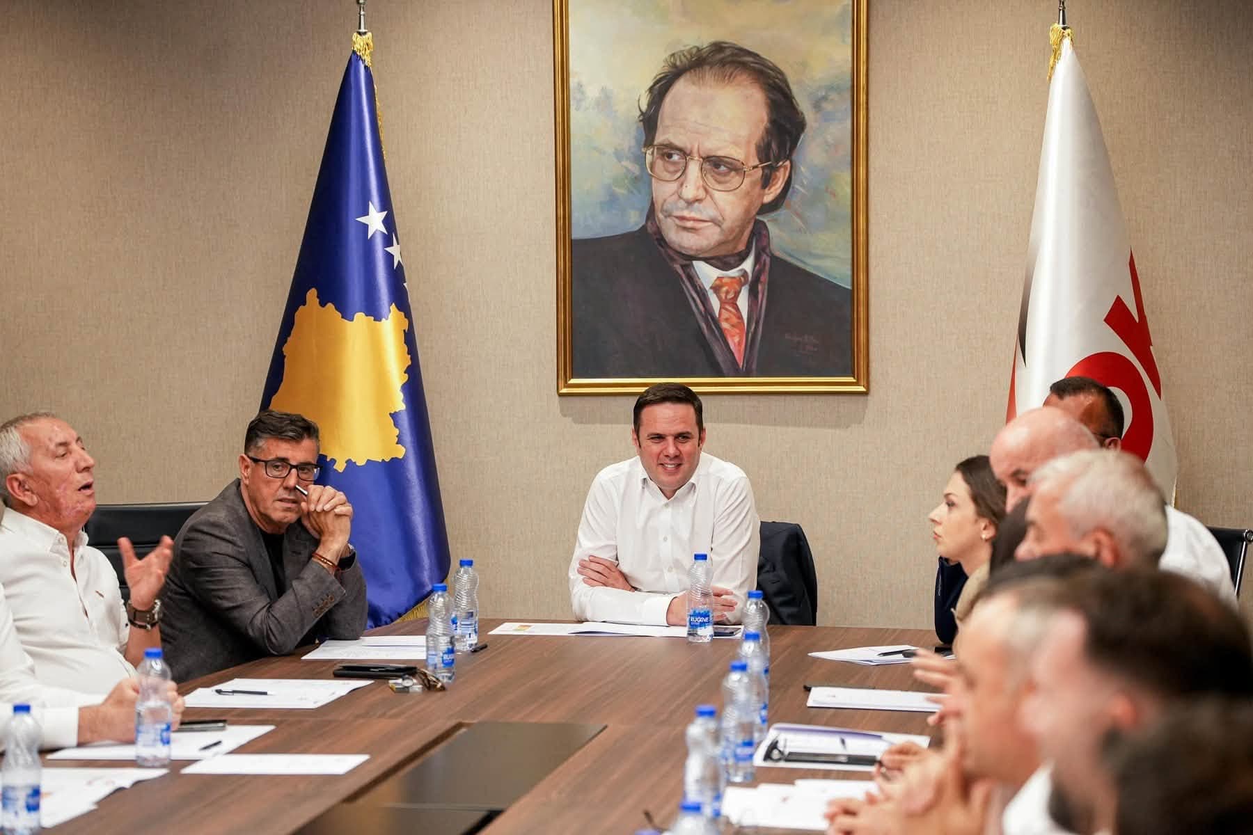 Kryesia Qendrore e LDK-së rreshtohet pas Abdixhikut, i jep mbështetje të plotë